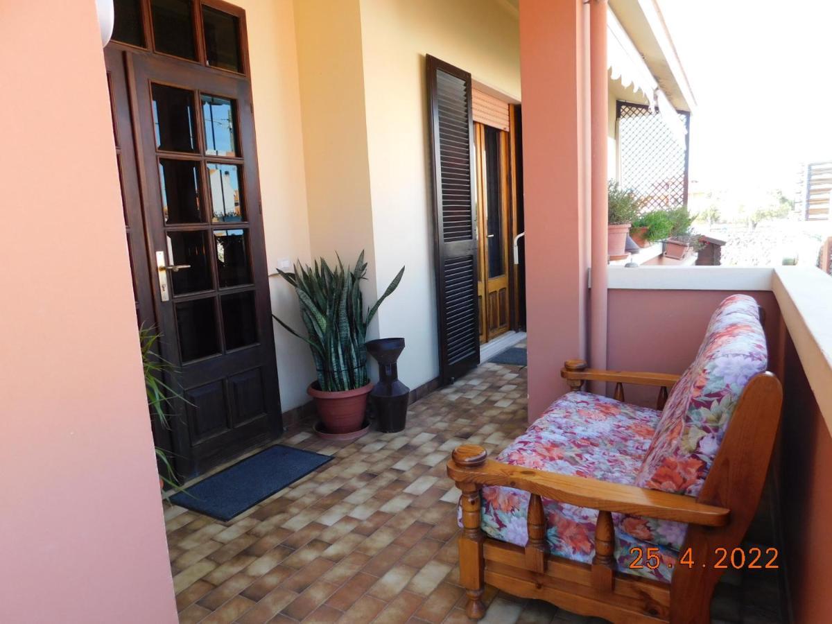 B&B Divino Cabras Ngoại thất bức ảnh