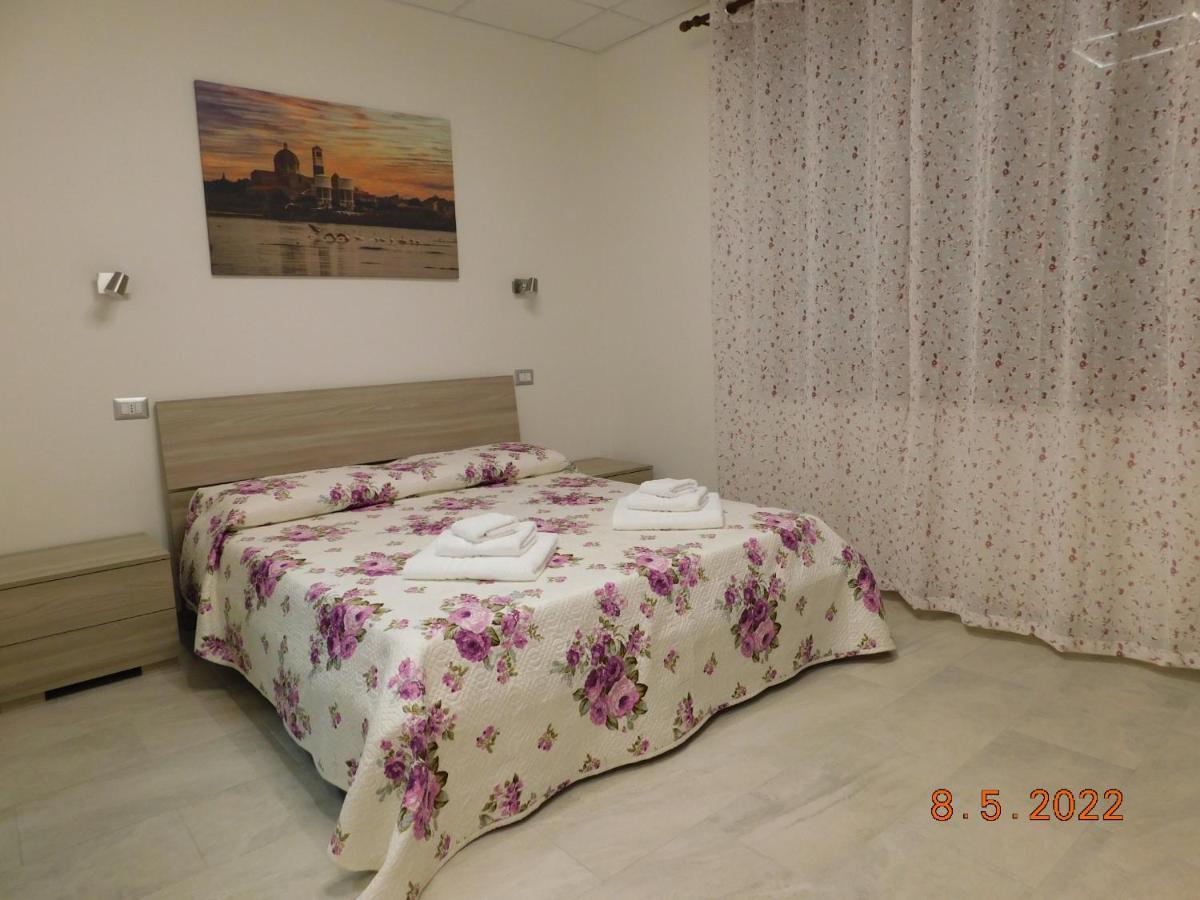 B&B Divino Cabras Ngoại thất bức ảnh